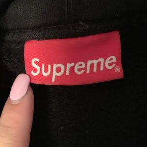 Supreme Hoodie